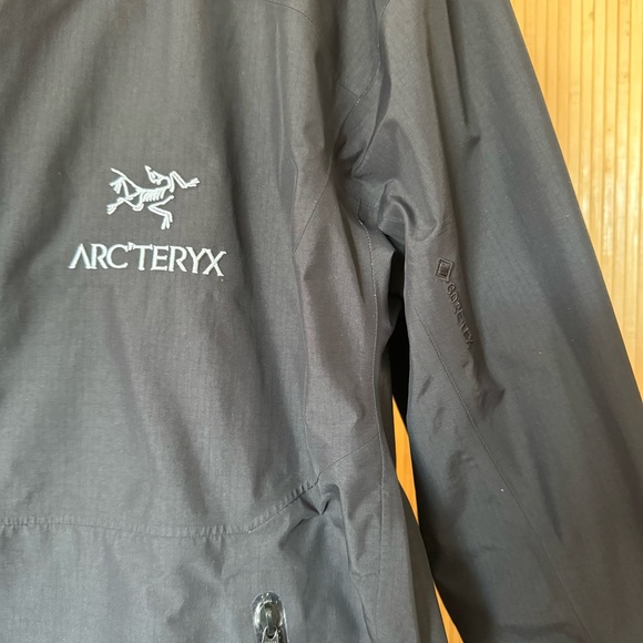 Arc’teryx Zeta SL Rain Jacket - Picture 2 of 5